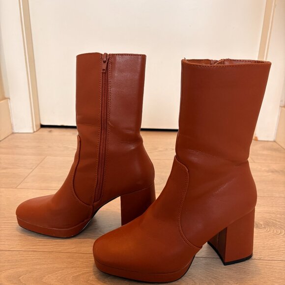 Heeled Mid-Calf Boots - Picture 2 of 8